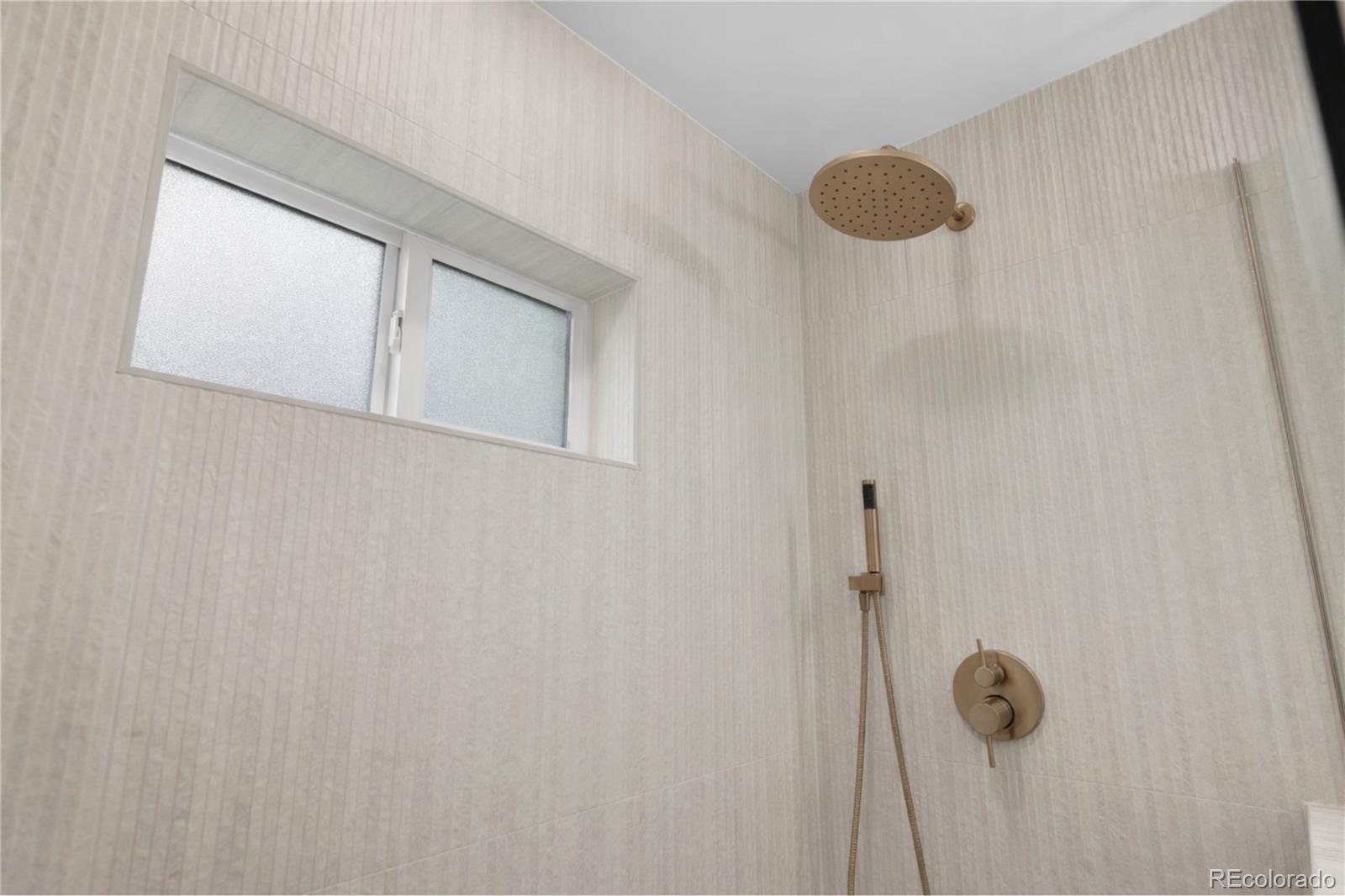 2849 Vine Street Denver, CO 80205 - Photo 16 of 34