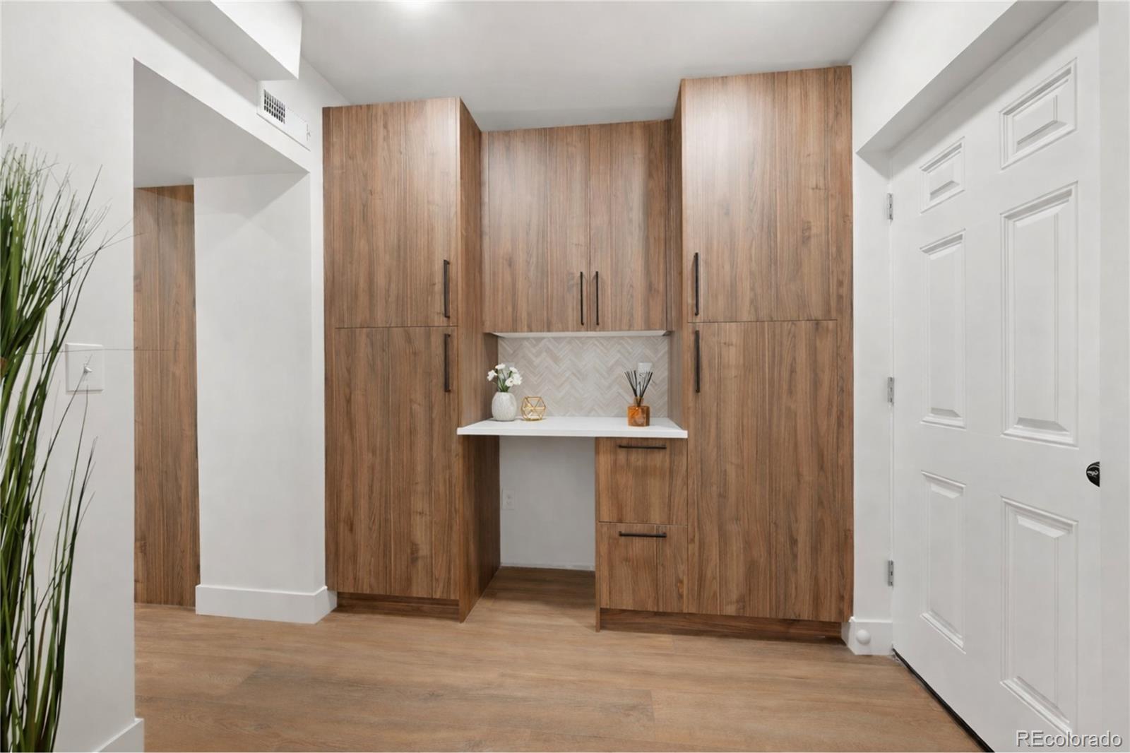 2849 Vine Street Denver, CO 80205 - Photo 9 of 34