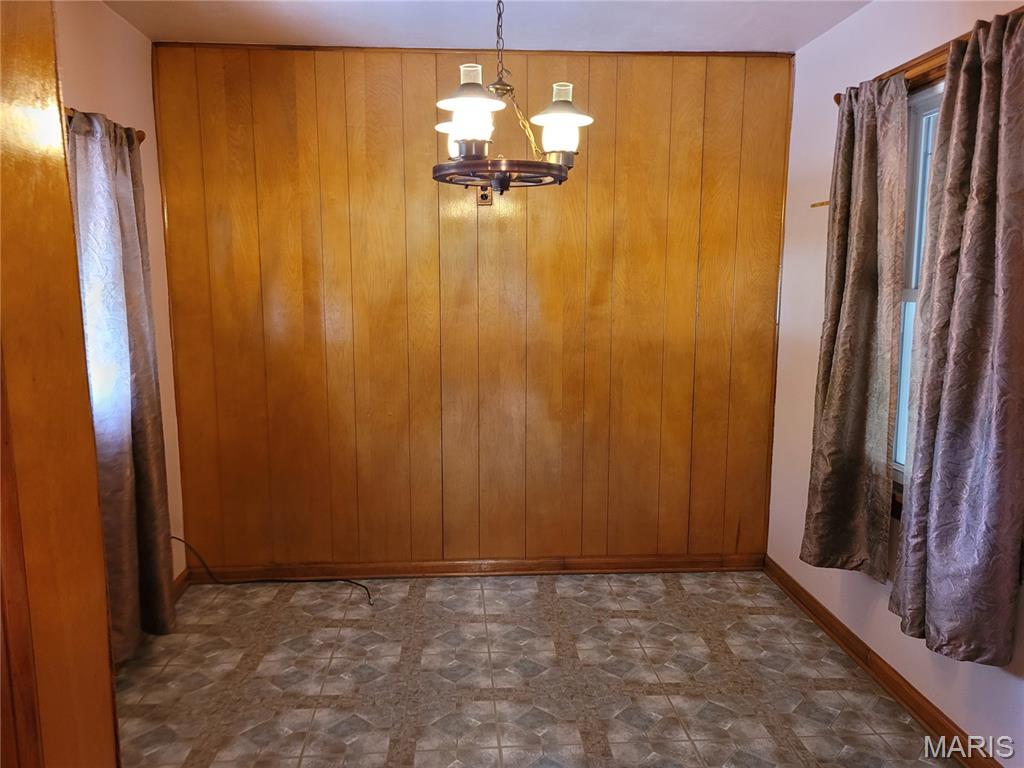 4466 Fosterburg Road Alton, IL 62002 - Photo 8 of 50 Gallery Image 8