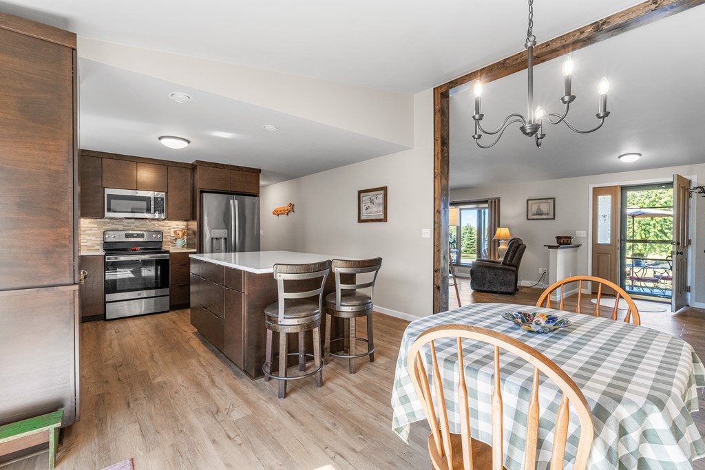 6710 Tagge Road Sturgeon Bay, WI 54235 - Photo 6 of 49 Gallery Image 6
