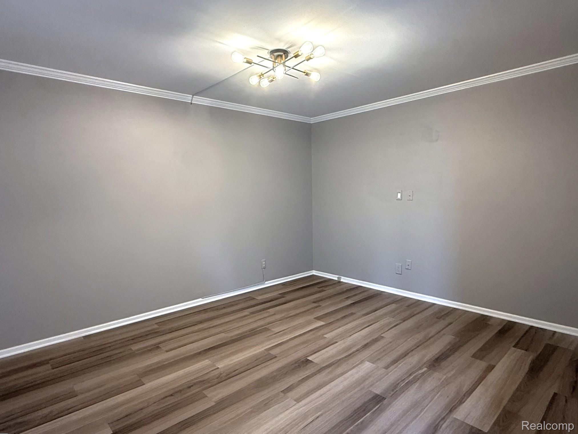 4416 South Rochester Road Royal Oak, MI 48073 - Photo 3 of 16 Empty room