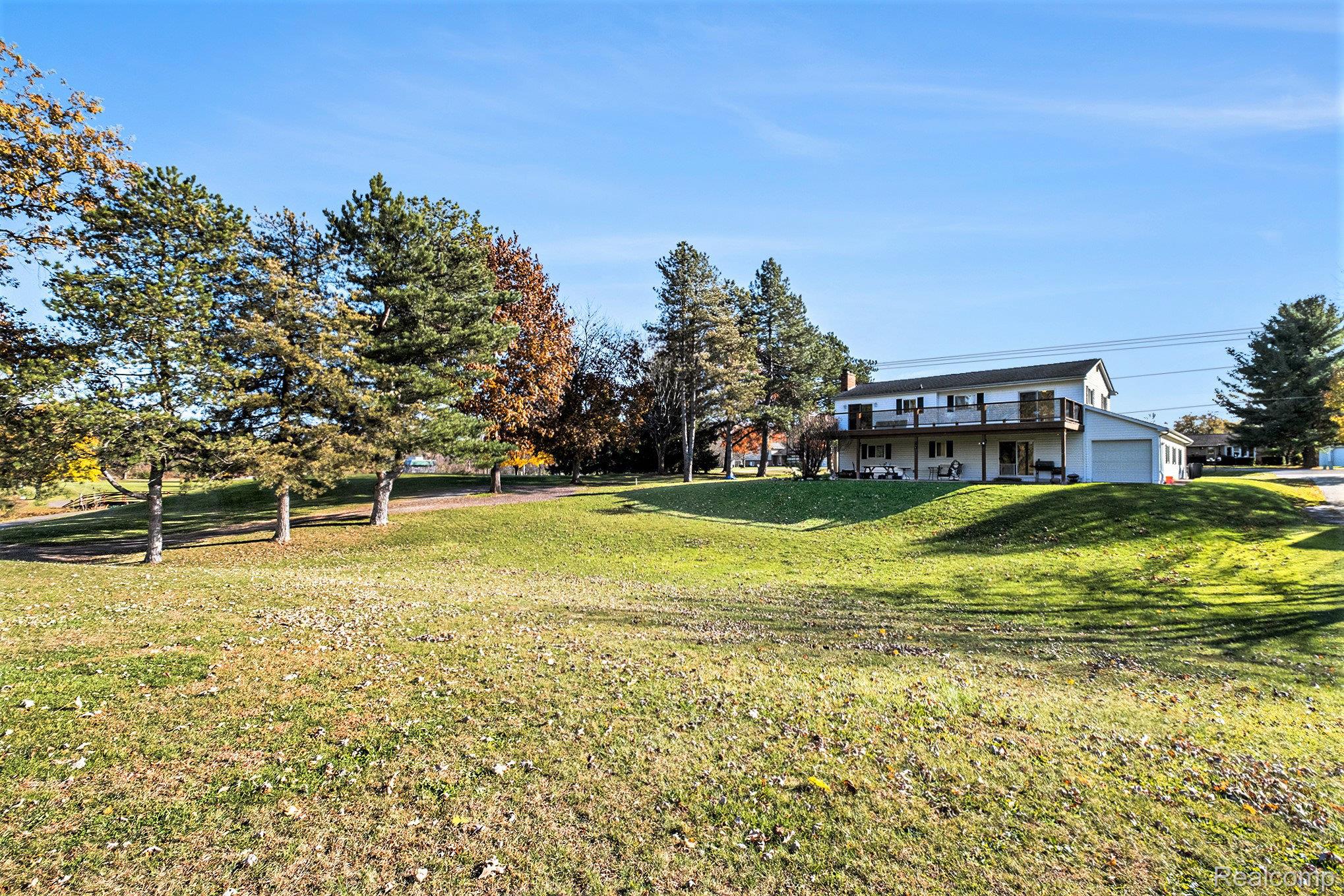 5212 Farrand Road Clio, MI 48420 - Photo 29 of 32 030_30_796.jpg