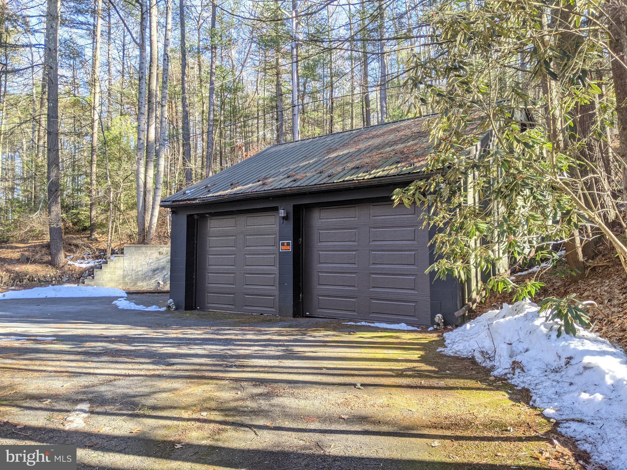 10436 Golf Course Road Fayetteville, PA 17222 - Photo 3 of 49 Rare - 2 car garage