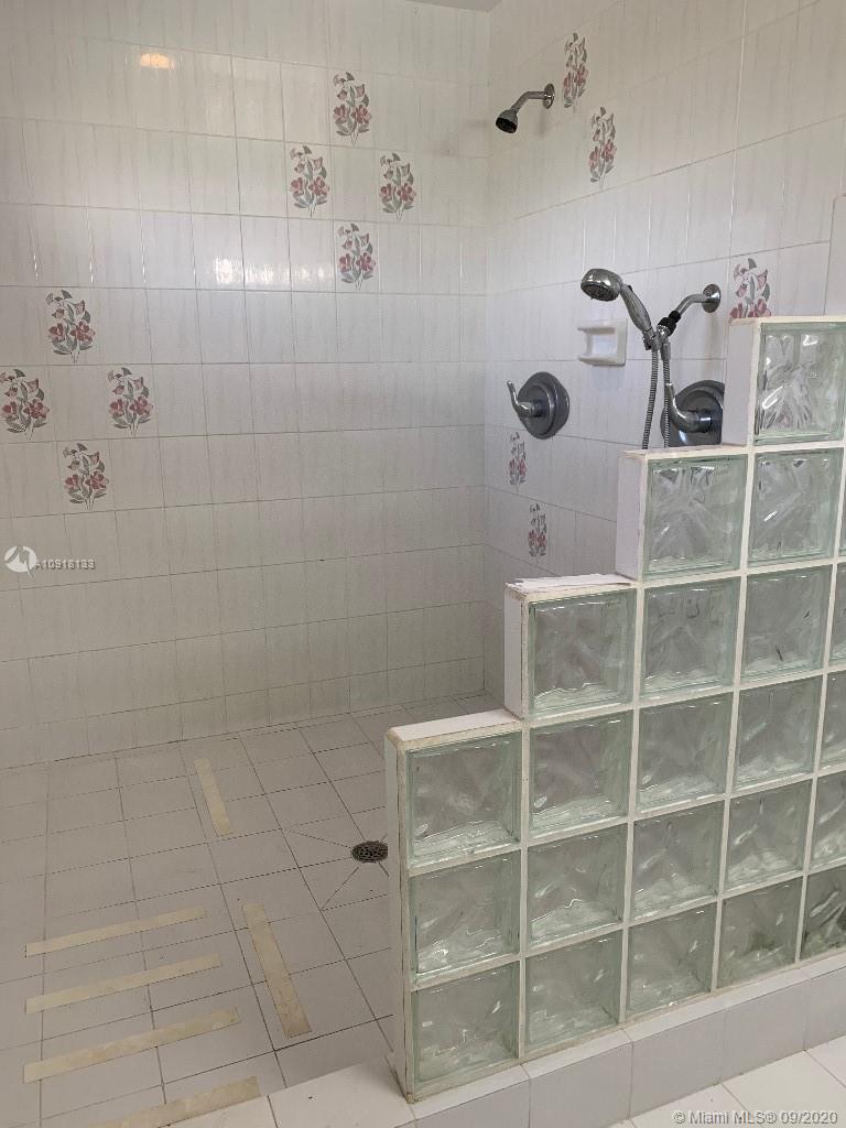 19233 Southwest 93rd Road Cutler Bay, FL 33157 - Photo 19 of 25