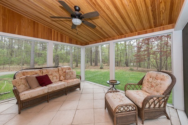 10 Batchelder Road Boxford, MA 01921 - Photo 23 of 27