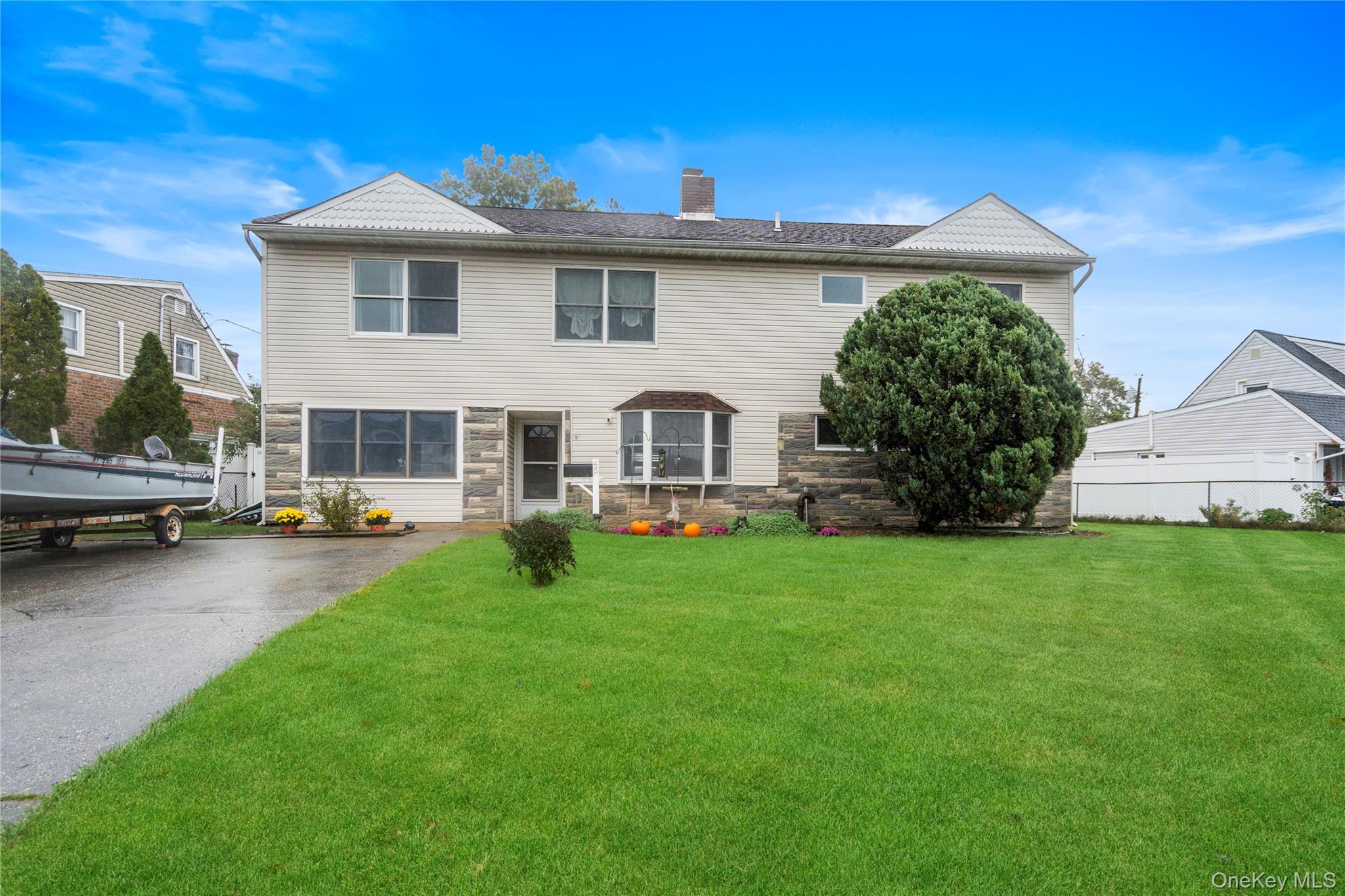 45 Lowland Road Levittown, NY 11756 - Photo 1 of 1 Gallery Image 1