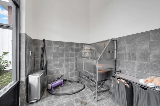 $2,550 | 280 Salmon Brook Street, Unit 4312, Granby, CT 06035