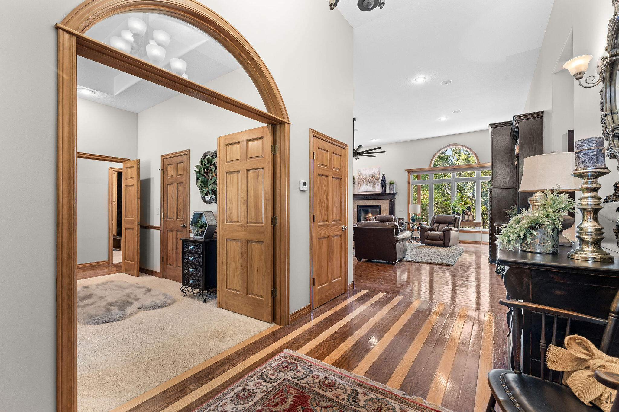 53 Holly Lane Reeds Spring, MO 65737 - Photo 6 of 53 Inviting Entry