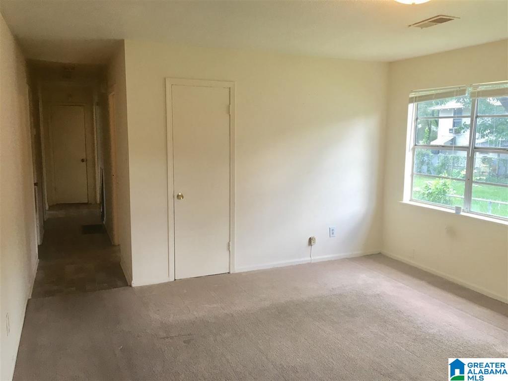 772 29th Street Southwest Birmingham, AL 35211 - Photo 3 of 17