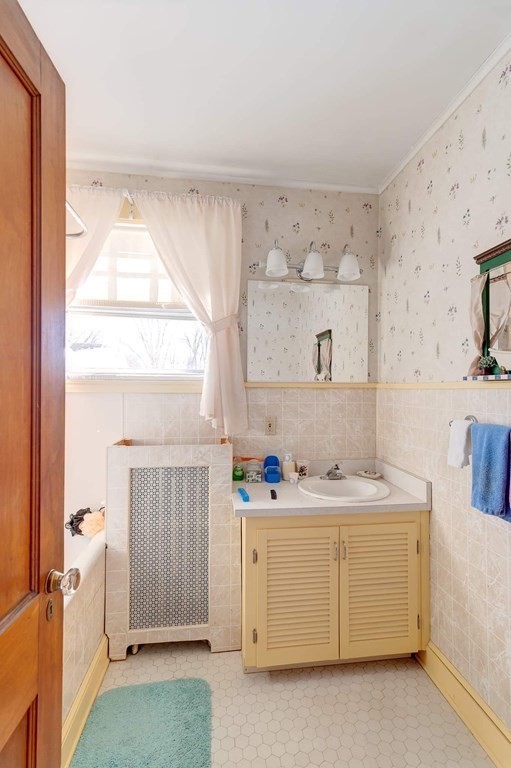 15 Davidson Road Worcester, MA 01605 - Photo 15 of 18 Gallery Image 15