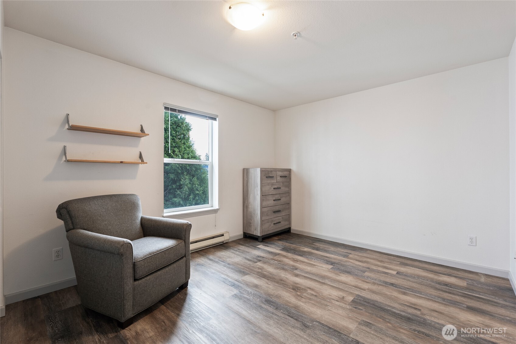 10511 Midvale Avenue North, Unit 301 Seattle, WA 98133 - Photo 10 of 14