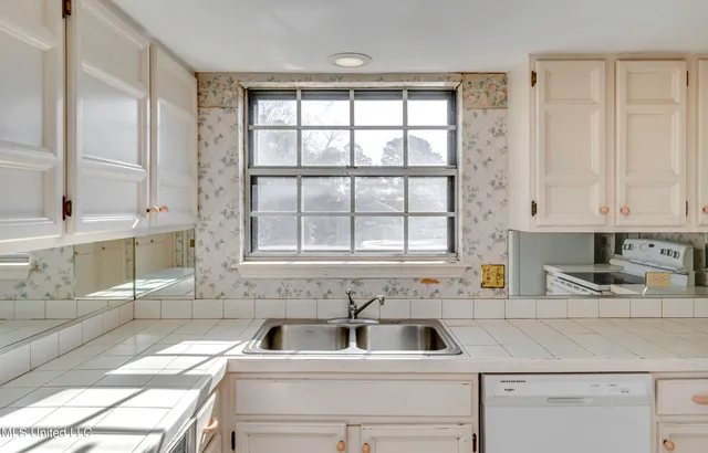 $195,000 | 132 Pleasant Grove Drive, Brandon, MS 39042