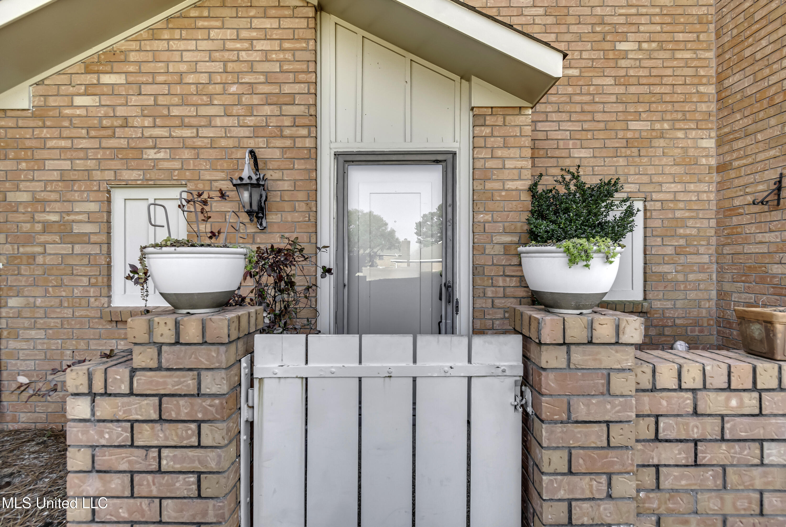 132 Pleasant Grove Drive Brandon, MS 39042 - Photo 4 of 51 132 Plesant Grove Dr-