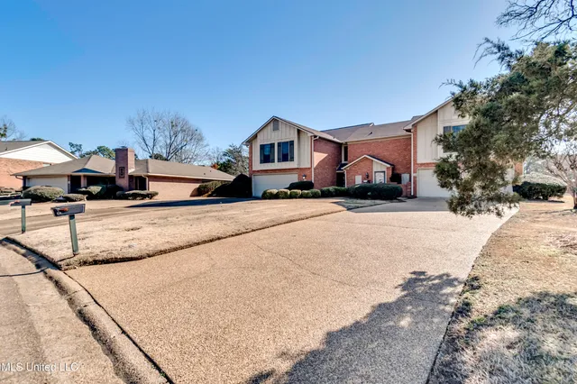 $195,000 | 132 Pleasant Grove Drive, Brandon, MS 39042