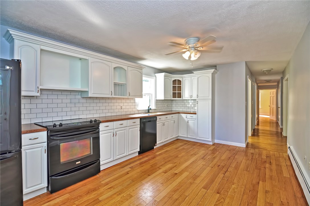 19 Pine Swamp Road Cumberland, RI 02895 - Photo 4 of 24