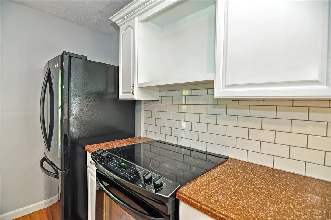 19 Pine Swamp Road Cumberland, RI 02895 - Photo 5 of 24