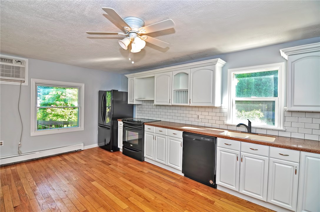 19 Pine Swamp Road Cumberland, RI 02895 - Photo 7 of 24