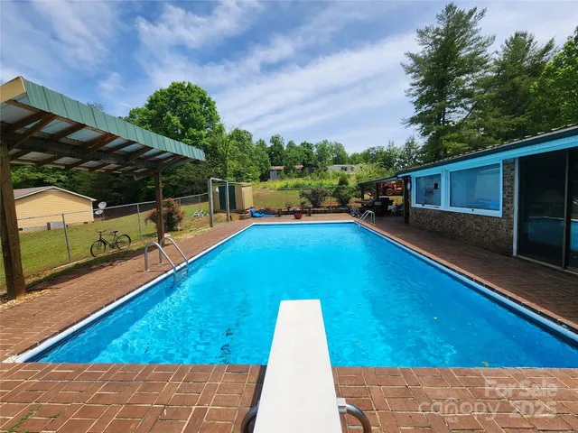 $275,000 | 130 Susan Road, Casar, NC 28020