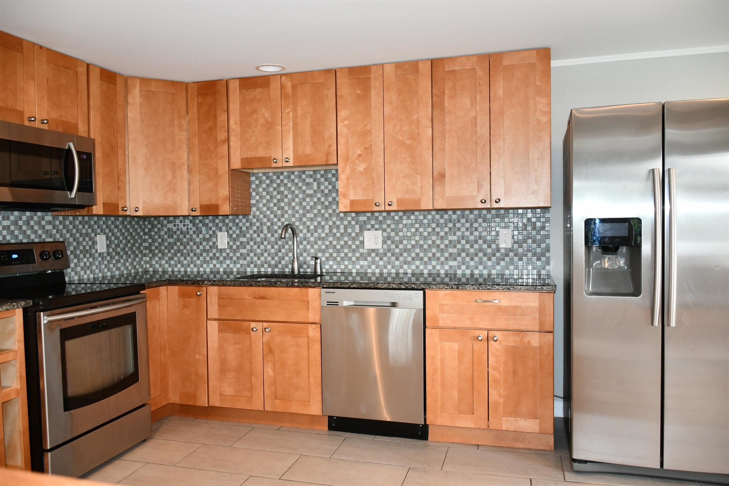 67 Harold Street Manchester, NH 03104 - Photo 2 of 17 Gallery Image 2