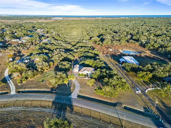 $550,000 | 422 Spanish Woods Drive, Rockport, TX 78382
