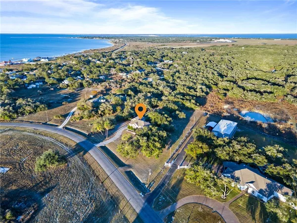 $550,000 | 422 Spanish Woods Drive, Rockport, TX 78382