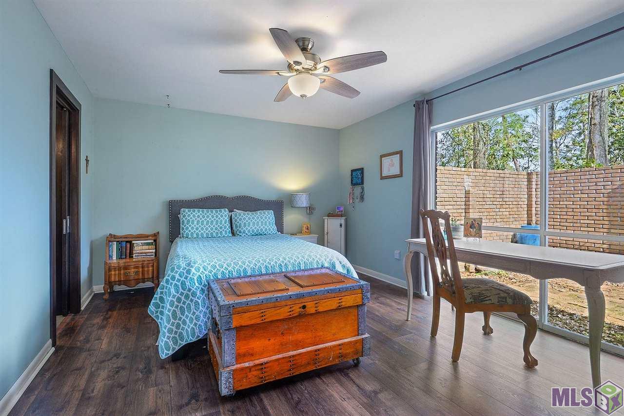 766 Rodney Drive Baton Rouge, LA 70808 - Photo 8 of 16 Master en-suite