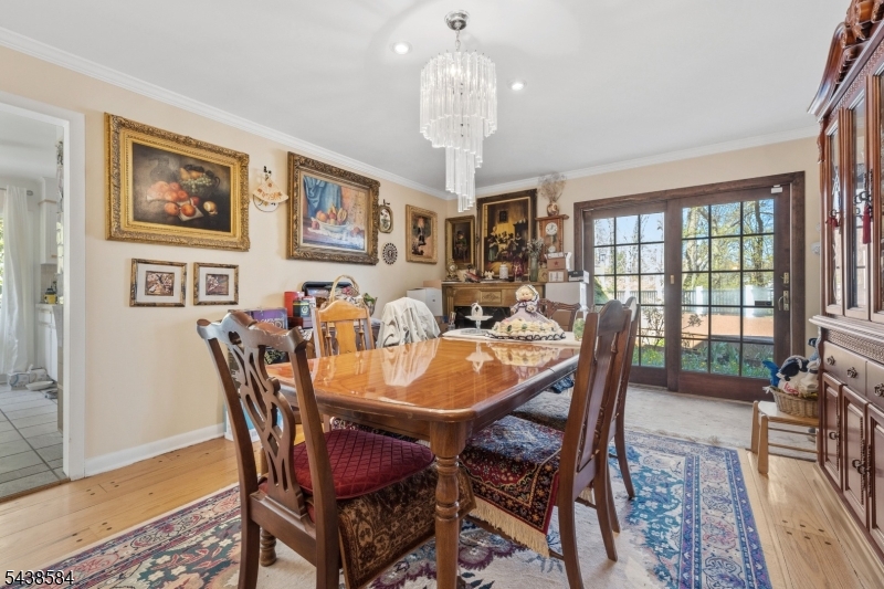 29 Farview Road Millburn, NJ 07041 - Photo 7 of 25
