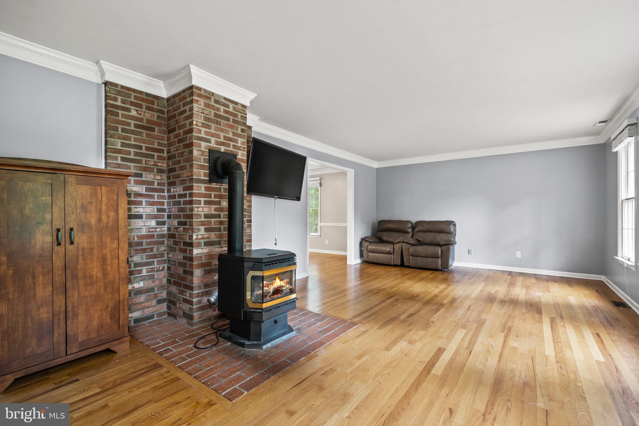 4290 Huntingtown Road Huntingtown, MD 20639 - Photo 11 of 35 Family Room