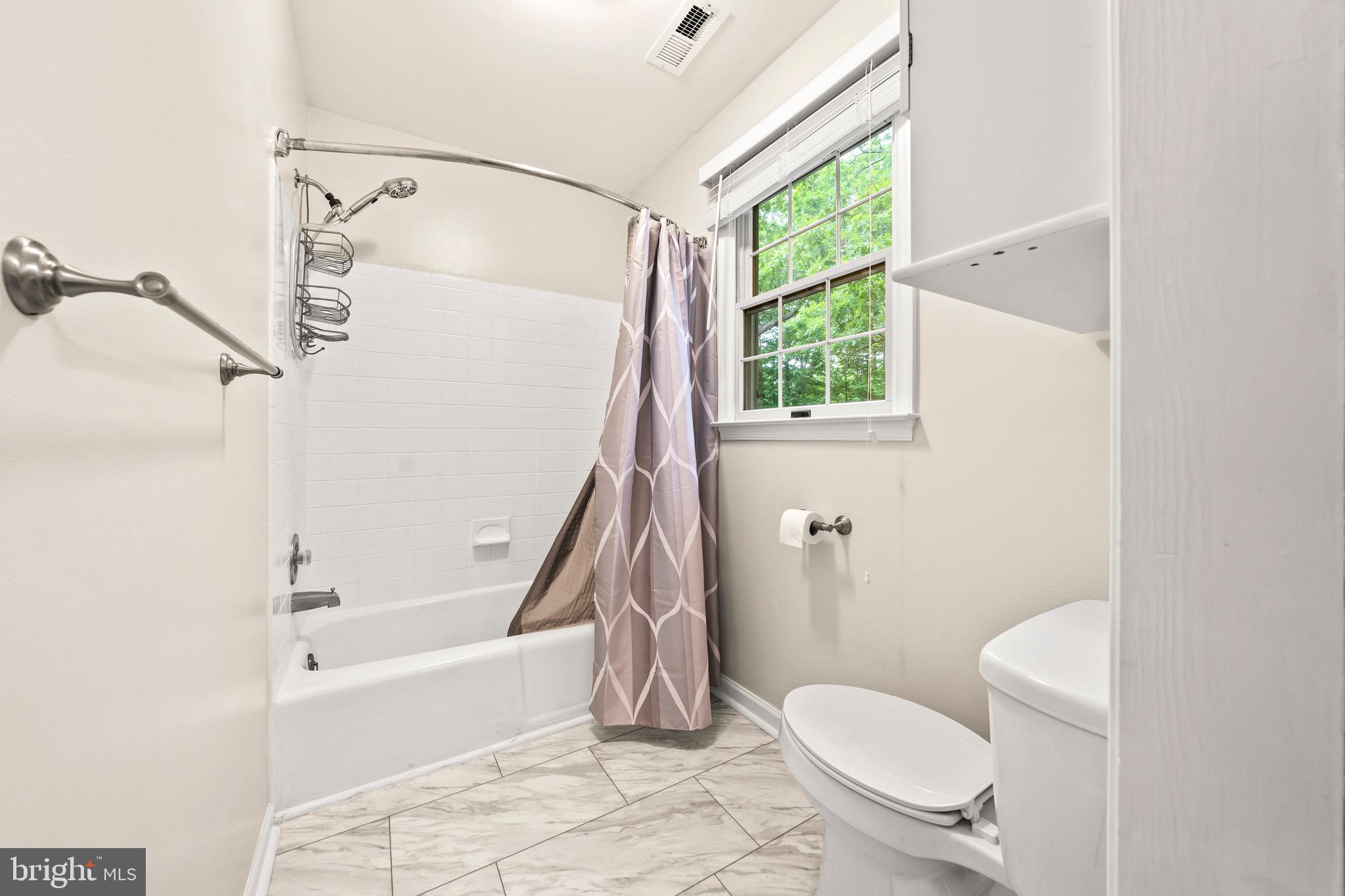 4290 Huntingtown Road Huntingtown, MD 20639 - Photo 29 of 35 Master Bathroom