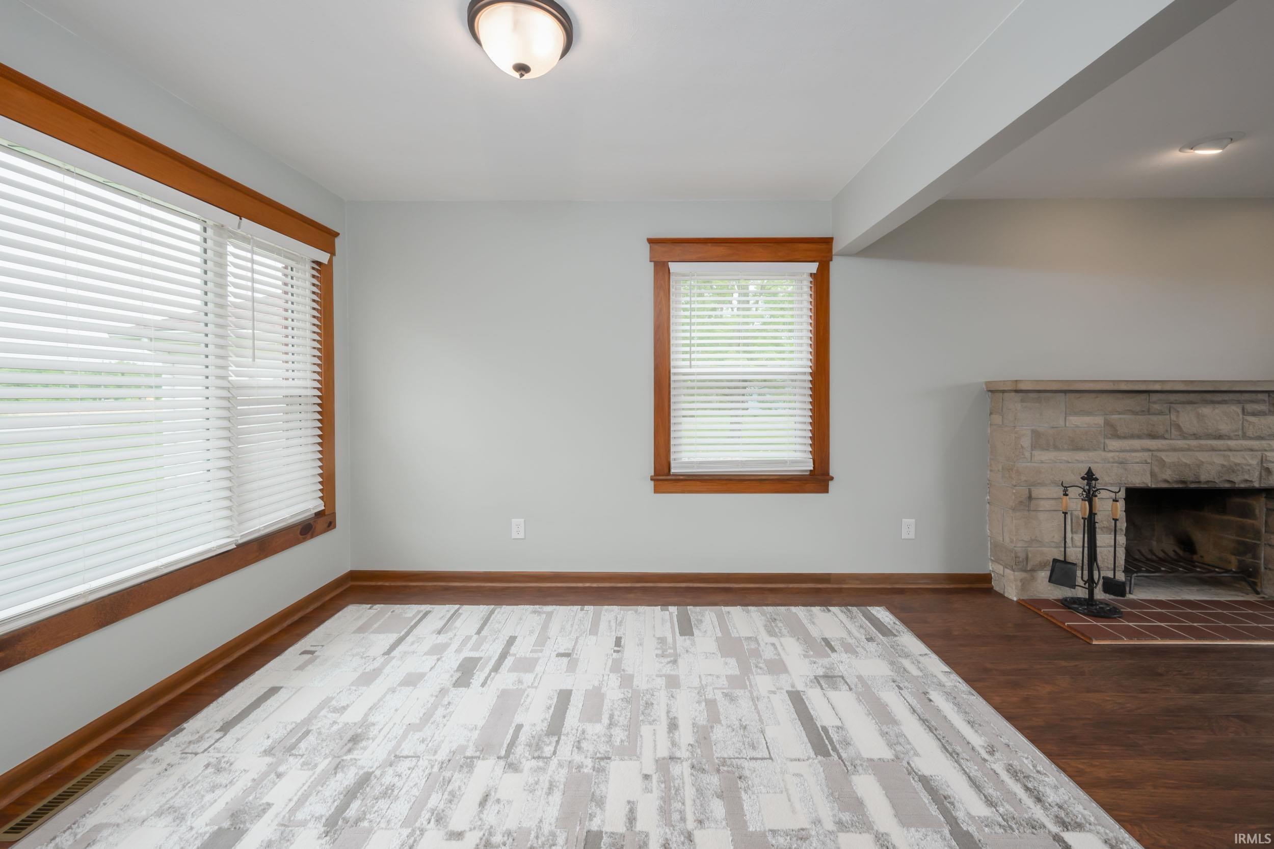 10814 Lower Huntington Road Roanoke, IN 46783 - Photo 13 of 31