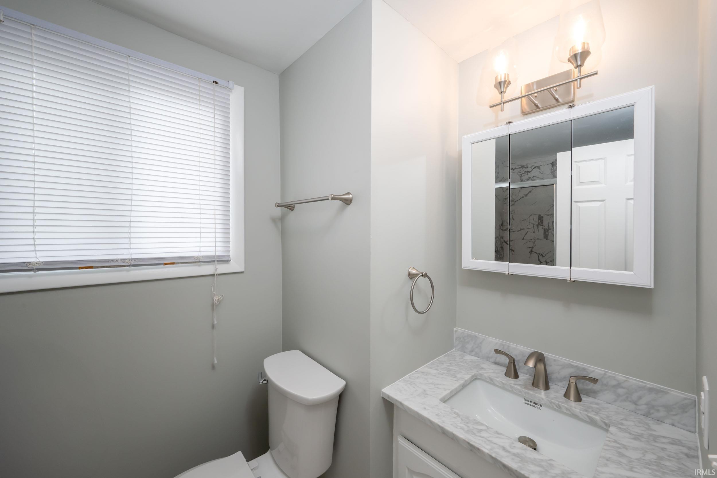 10814 Lower Huntington Road Roanoke, IN 46783 - Photo 25 of 31