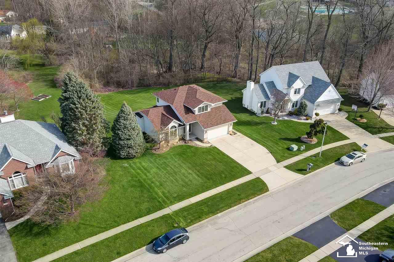 2429 Sandpiper Road Lambertville, MI 48144 - Photo 3 of 51 50071210-2.JPG