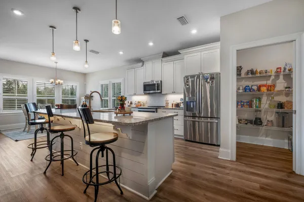$389,900 | 4425 Summerfield Drive, Tallahassee, FL 32303