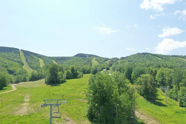 $395,000 | 8 Fall Line Drive, Unit N211, Newry, ME 04261