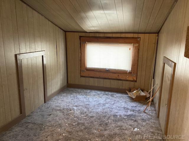 8442 Central Street Center Line, MI 48015 - Photo 17 of 19