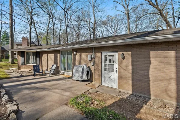$295,000 | 1206 Sioux Avenue, Jackson, MO 63755