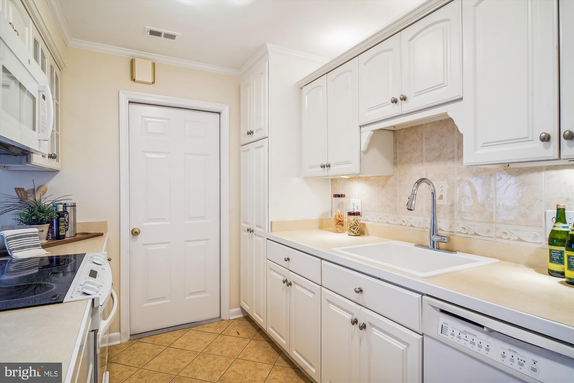 3232 Ludham Drive, Unit 198A Silver Spring, MD 20906 - Photo 7 of 30