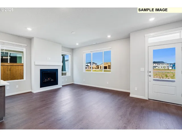 $533,400 | 8291 Southeast Crescent Drive, Hillsboro, OR 97123