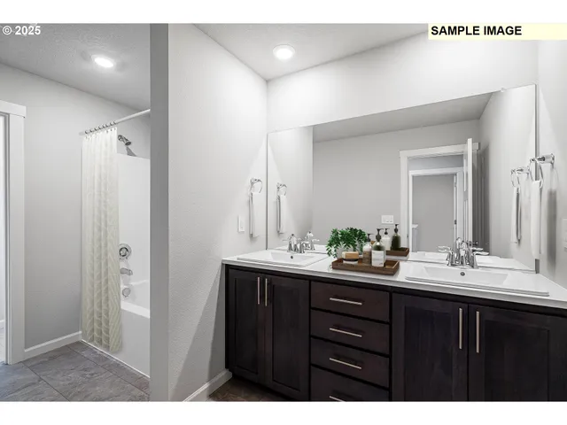 $533,400 | 8291 Southeast Crescent Drive, Hillsboro, OR 97123