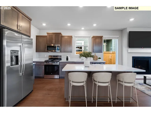 $533,400 | 8291 Southeast Crescent Drive, Hillsboro, OR 97123