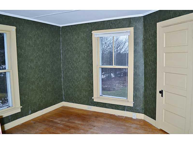 93 Harding Road Brunswick, ME 04011 - Photo 17 of 32 Bedroom.