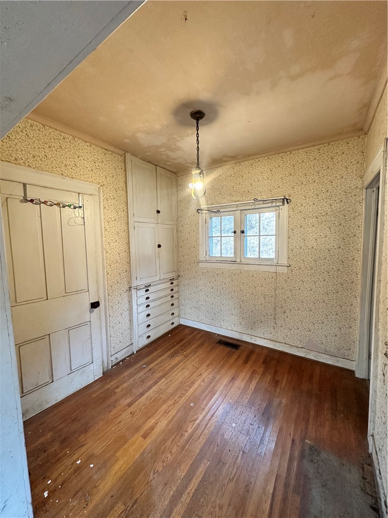 355 South Genesee Street Montour Falls, NY 14865 - Photo 8 of 17