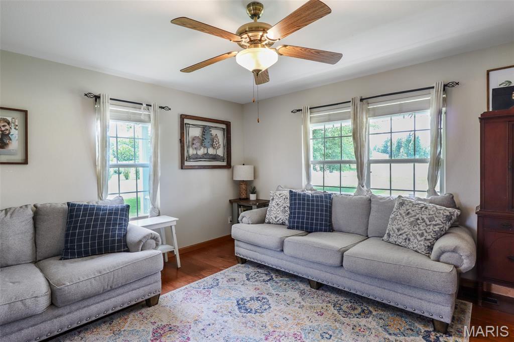 301 Ridgewood Court Farmington, MO 63640 - Photo 8 of 55
