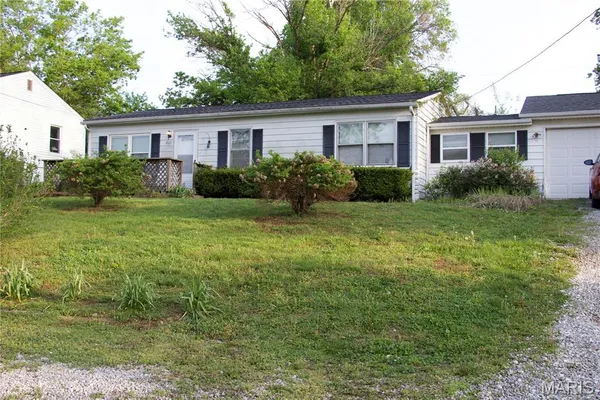 $138,500 | 621 Bernard Drive, Belleville, IL 62223