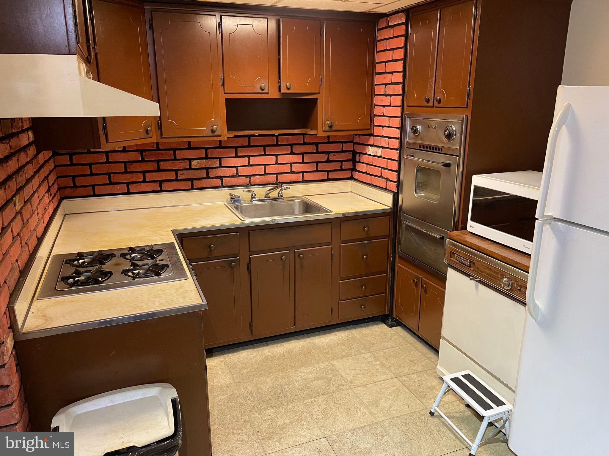 2715 Norland Road Baltimore, MD 21230 - Photo 10 of 22