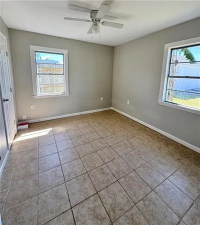 $1,100 | 827 3rd Street, Unit A, Norco, LA 70079