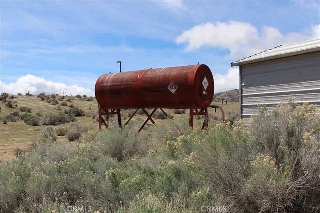 $950,000 | 1790 South Kelso Road, Weldon, CA 93283