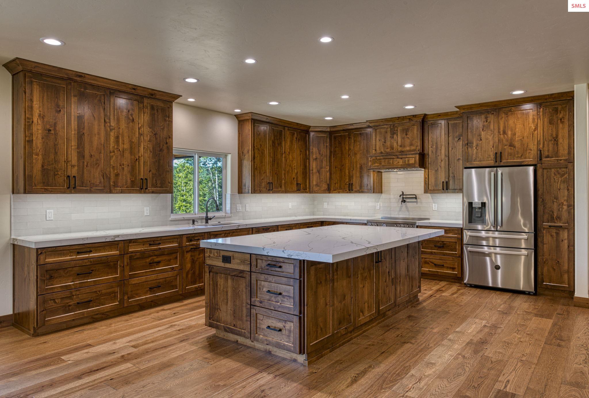 4450 Dufort Road Sagle, ID 83860 - Photo 9 of 81 Gallery Image 9