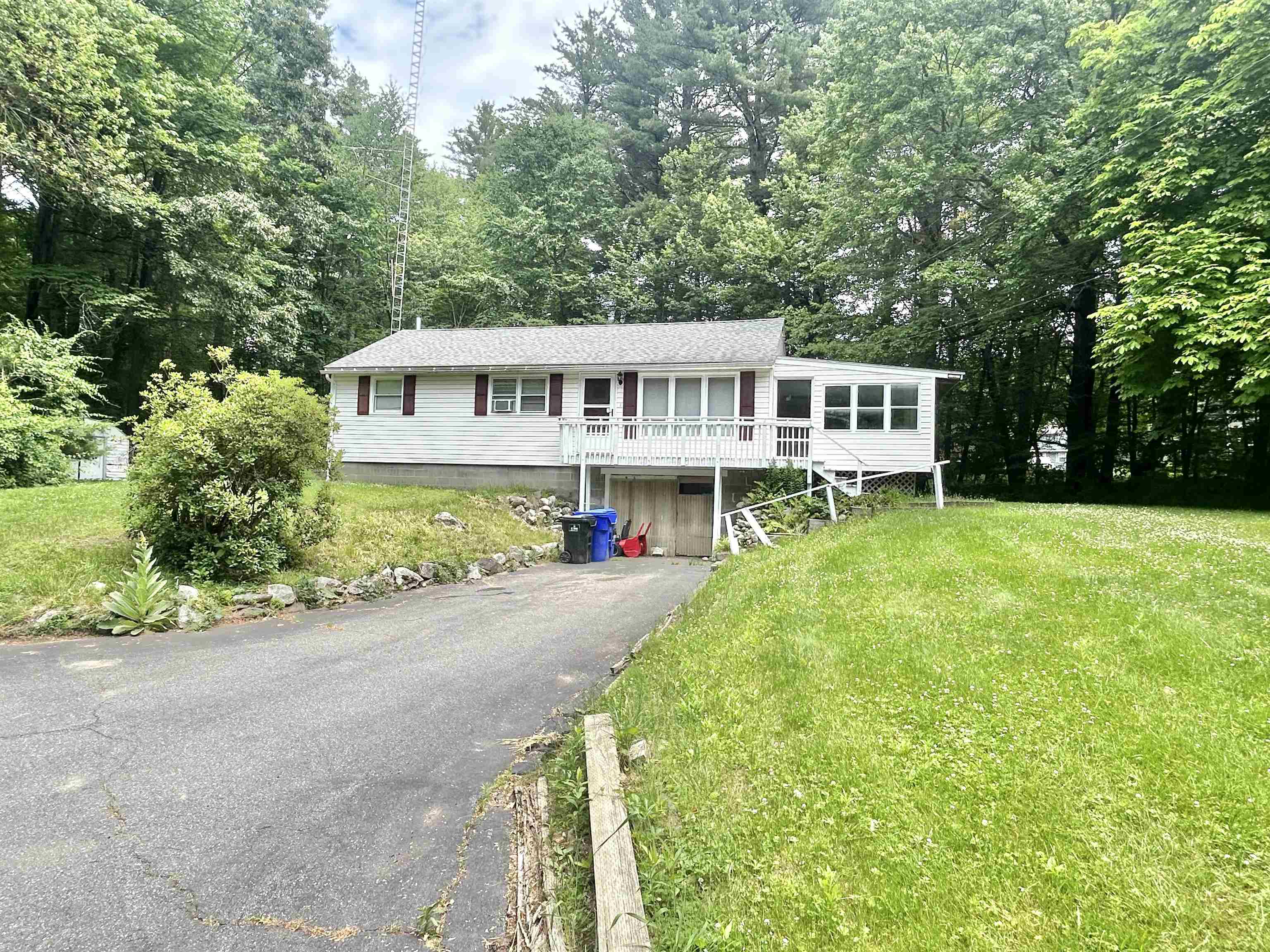8 Hardy Road Hudson, NH 03051 - Photo 1 of 9
