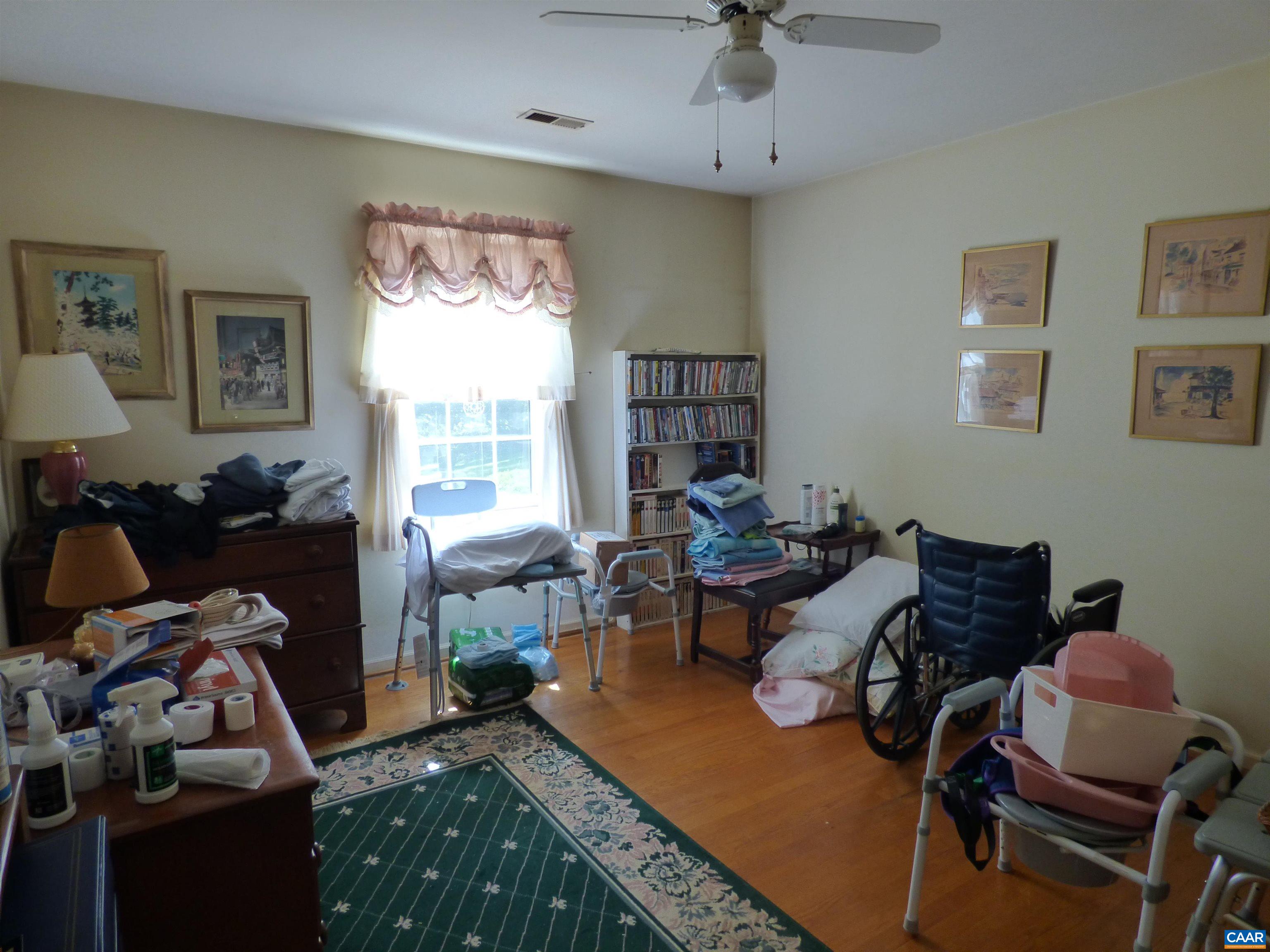 282 Kenmore Road Amherst, VA 24521 - Photo 20 of 33 a living room with furniture and a window